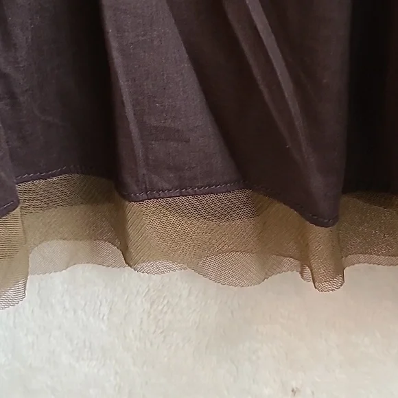 Brown flirty skirt - Picture 2 of 3